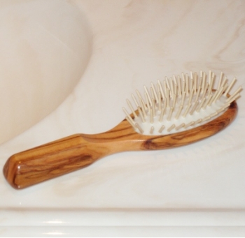 Holzstift-Haarbürste, Olivenholz, oval, klein, Maße: L 17,5 x B 4,5 cm